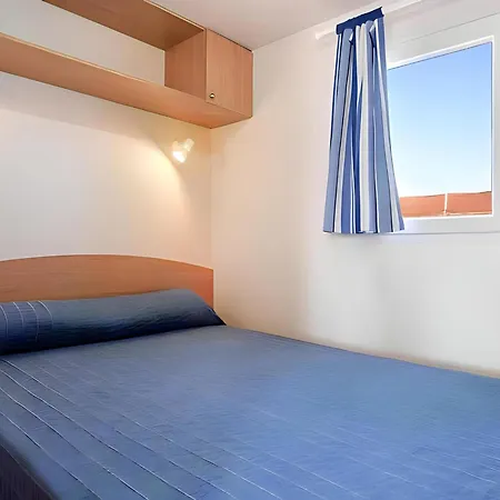 Bungalow Cerca De La Playa Con Piscina, Jardin Y Wifi En Conil - Es-180-310 Holiday home