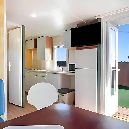 Bungalow Cerca De La Playa Con Piscina, Jardin Y Wifi En Conil - Es-180-310